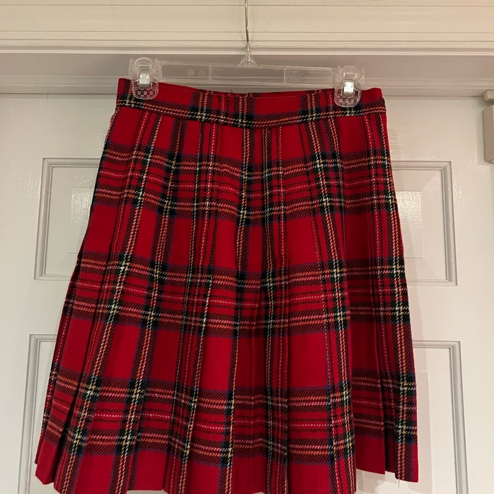 Town & Travel Size 8 little Plaid school girl skirt